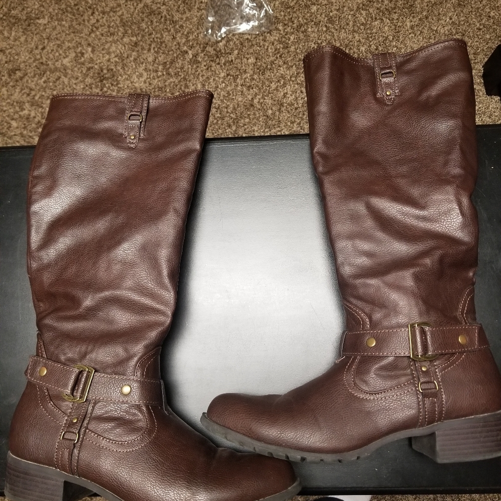 Brown boots